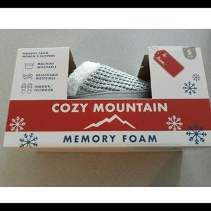 Cozy mountain Women’s memory foam Slippers 11-12 XL